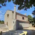 Hébergement de vacances Holiday Loznati