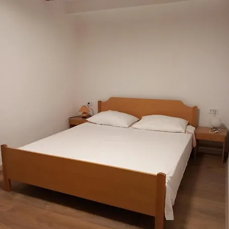 Ferienhaus Loznati *